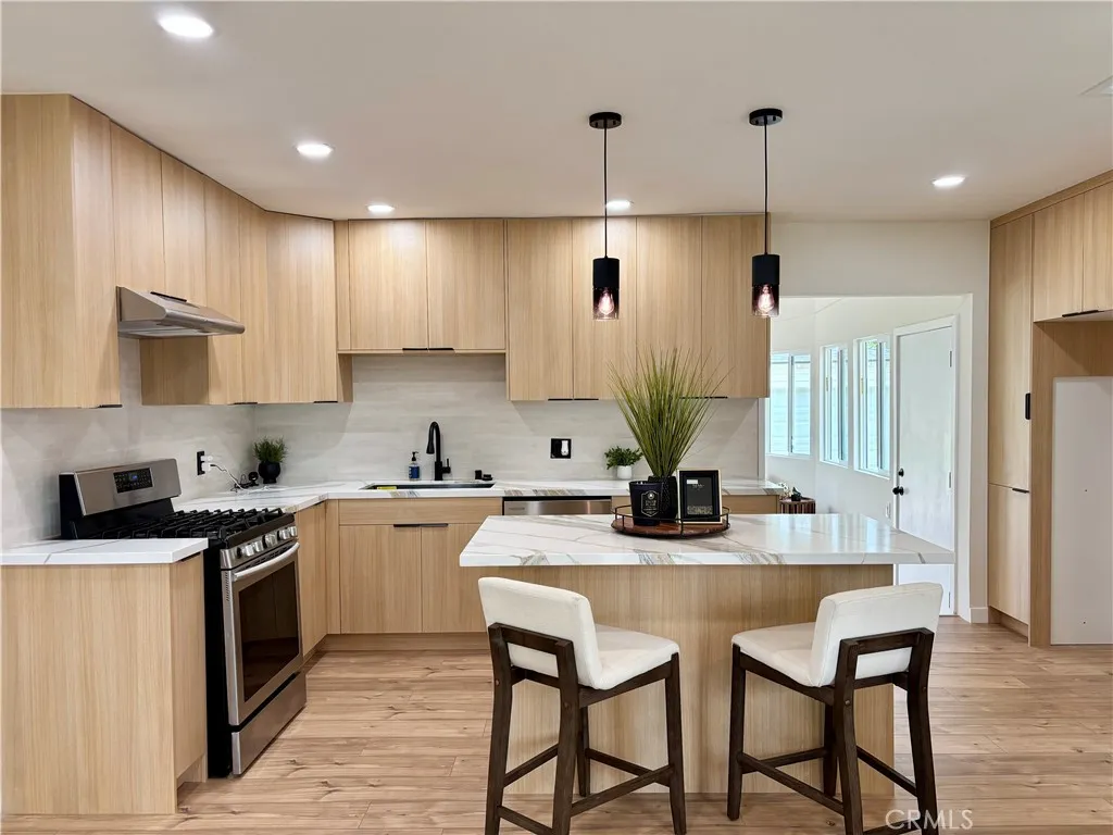 4740 Pepperwood, Long Beach, California 90808 home-pic-6