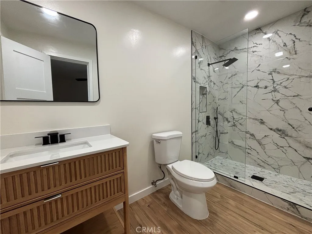 4740 Pepperwood, Long Beach, California 90808 home-pic-11