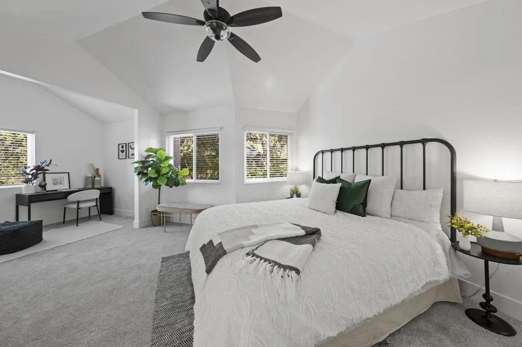 3002 Blue Oak Ct, Spring Valley, California 91978 home-pic-14