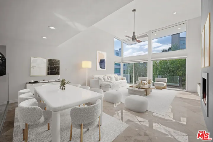 29 Yawl Street B, Marina Del Rey, California 90292