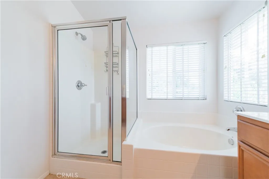 15752 Mimosa Court, Fontana, California 92336 home-pic-38