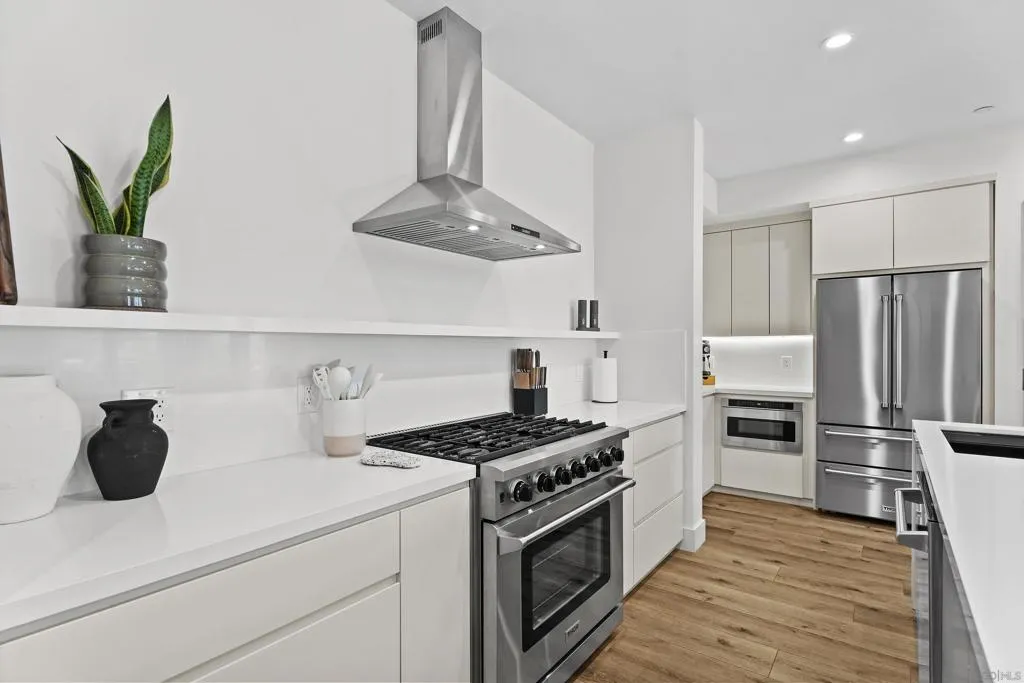 806 N Cleveland St Unit 1, Oceanside, California 92054 home-pic-3
