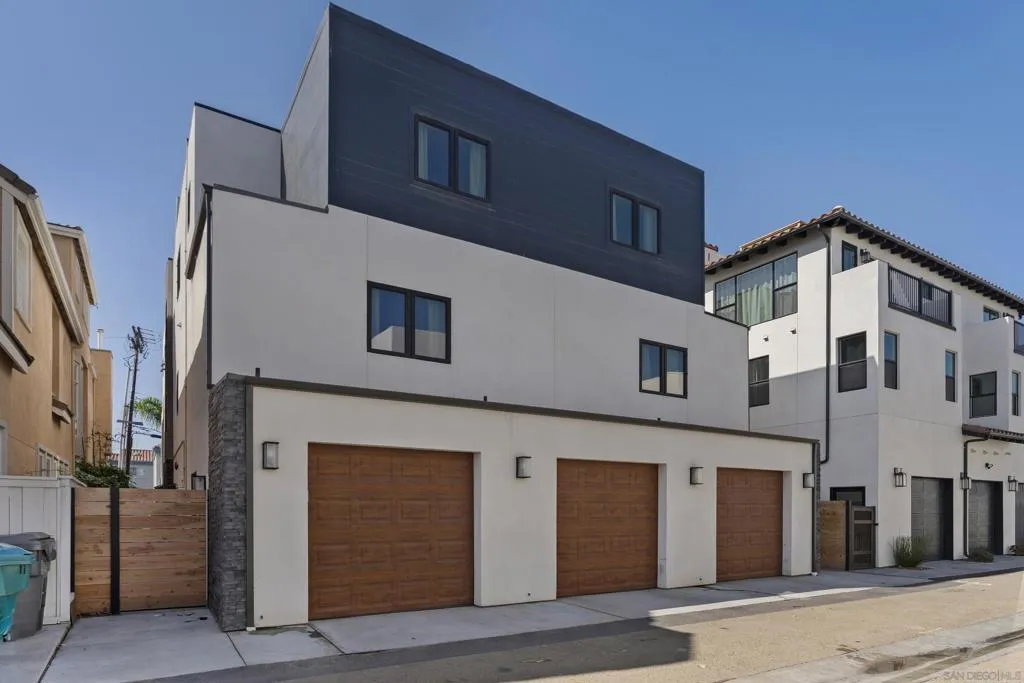 806 N Cleveland St Unit 1, Oceanside, California 92054 home-pic-24