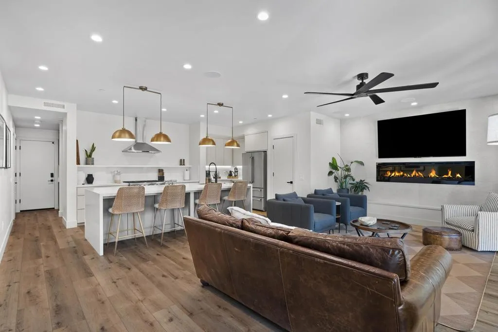 806 N Cleveland St Unit 1, Oceanside, California 92054 home-pic-4