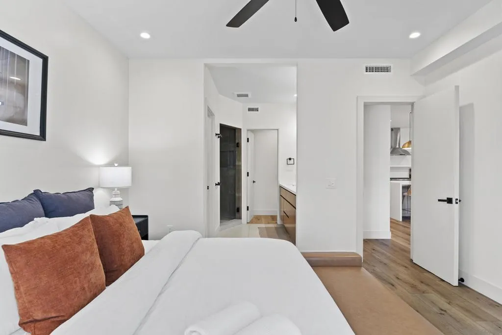 806 N Cleveland St Unit 1, Oceanside, California 92054 home-pic-12