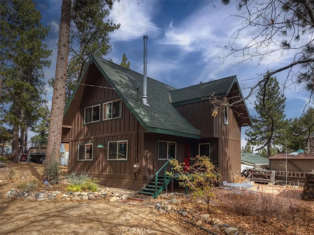 929 Andrew Lane, Big Bear Lake, California 92315 home-pic-3