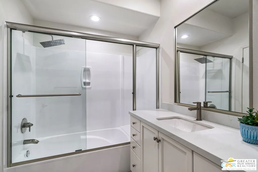 1426 Yermo Drive, Palm Springs, California 92262 home-pic-38