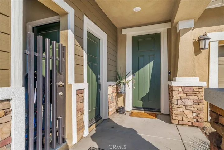 Main entry with separate access to Multi-Gen suite