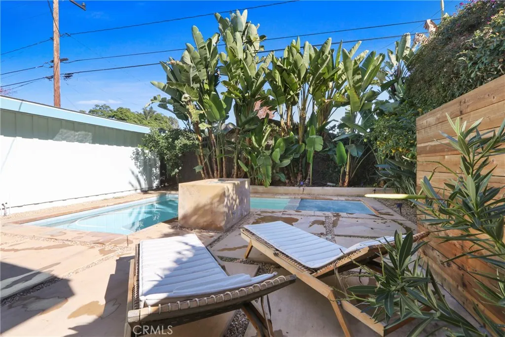 3012 Roxanne Avenue, Long Beach, California 90808 home-pic-21