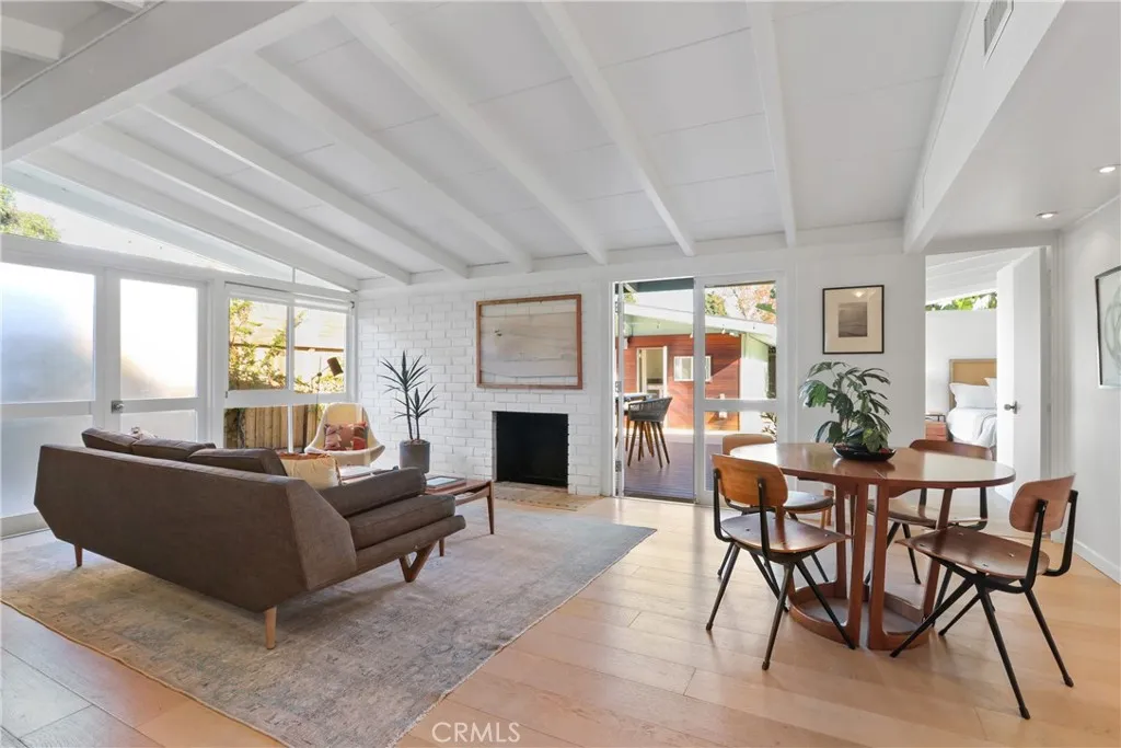 3012 Roxanne Avenue, Long Beach, California 90808 home-pic-7