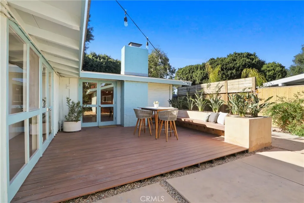 3012 Roxanne Avenue, Long Beach, California 90808 home-pic-18