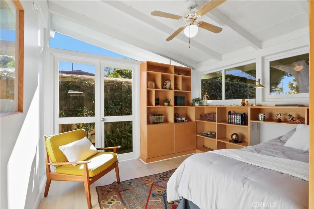 3012 Roxanne Avenue, Long Beach, California 90808 home-pic-15