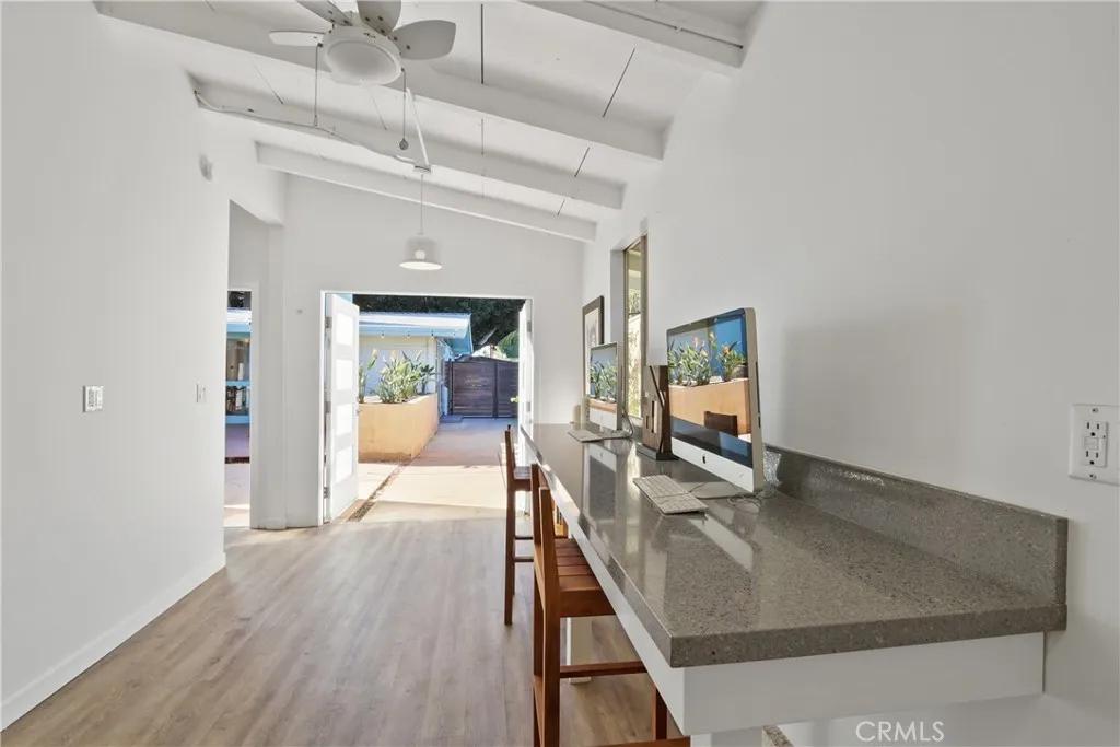 3012 Roxanne Avenue, Long Beach, California 90808 home-pic-26