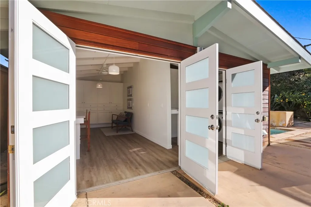 3012 Roxanne Avenue, Long Beach, California 90808 home-pic-24