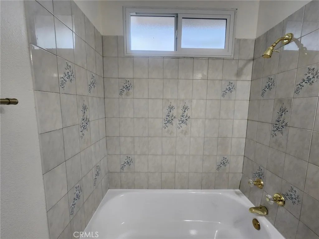 7456 Joan Avenue, Jurupa Valley, California 92509 home-pic-18