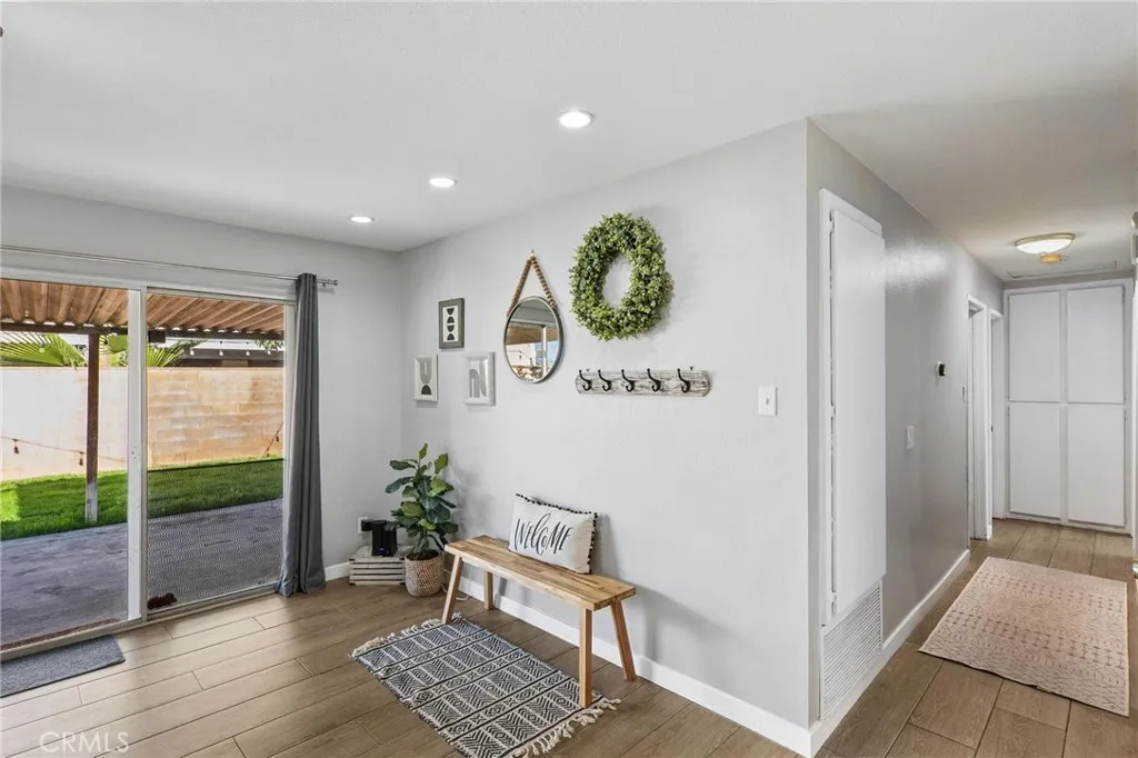 1459 Paiute, Redlands, California 92374 home-pic-5