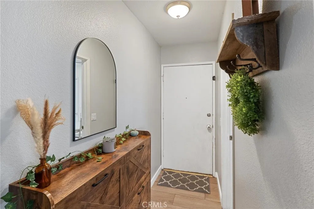 1459 Paiute, Redlands, California 92374 home-pic-4