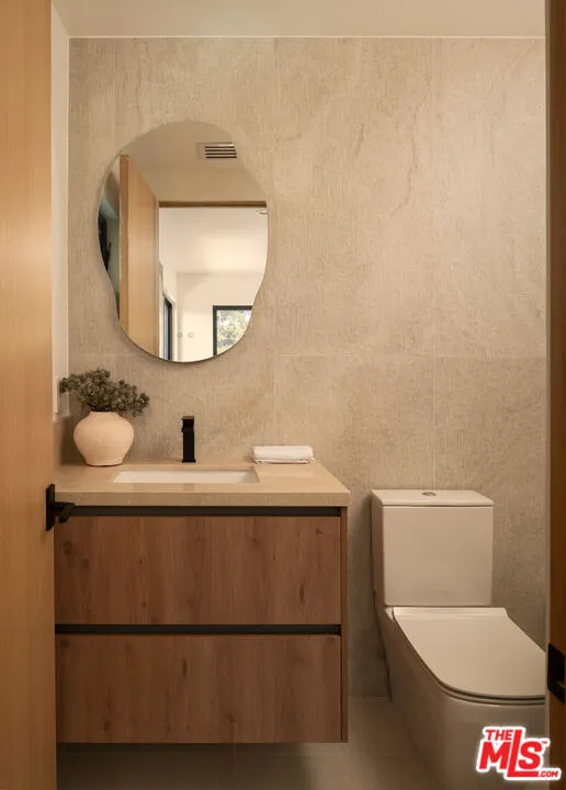 2608 Zorada Drive, Los Angeles, California 90046 home-pic-36