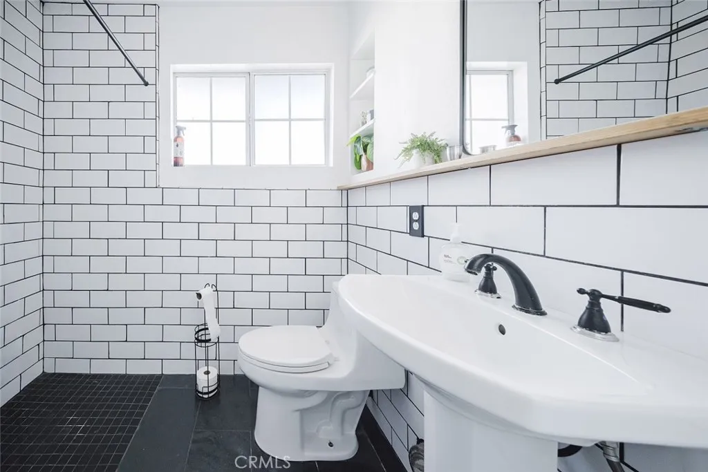 710 S Rosecrest Avenue, La Habra, California 90631 home-pic-13