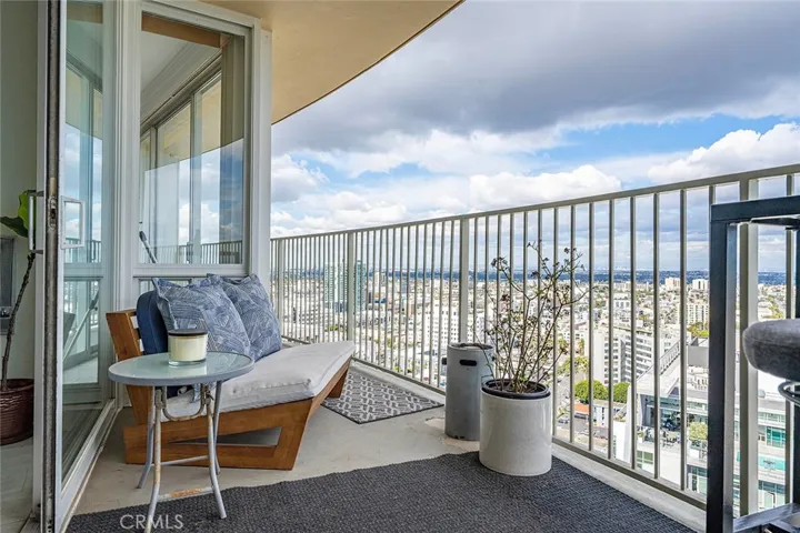 Wrap Balcony