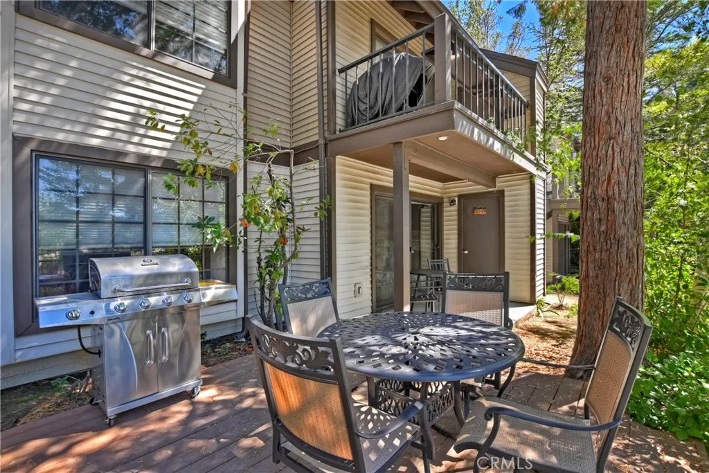 101 Village Bay 1, Lake Arrowhead, California 92352 home-pic-1