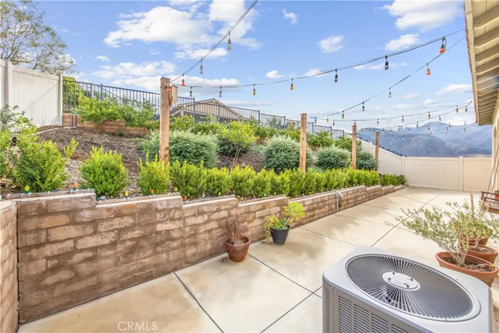 11145 Fourleaf Court, Corona, California 92883