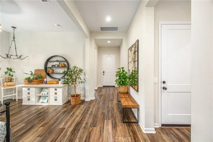 11145 Fourleaf Court, Corona, California 92883