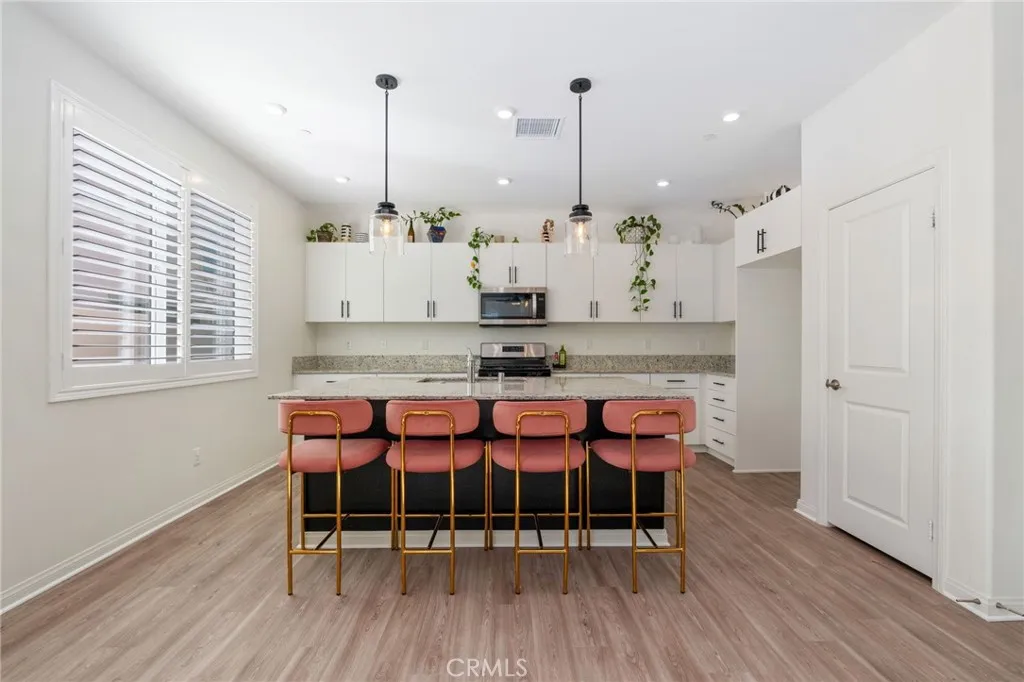 13430 Limestone Drive, Yucaipa, California 92399 home-pic-8