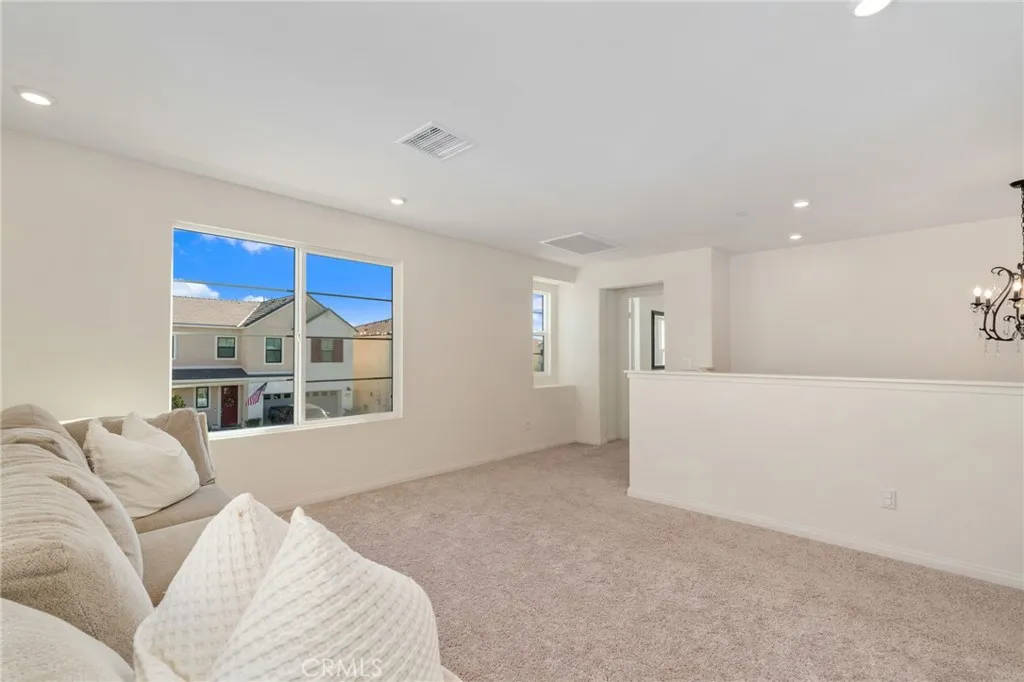 13430 Limestone Drive, Yucaipa, California 92399 home-pic-15