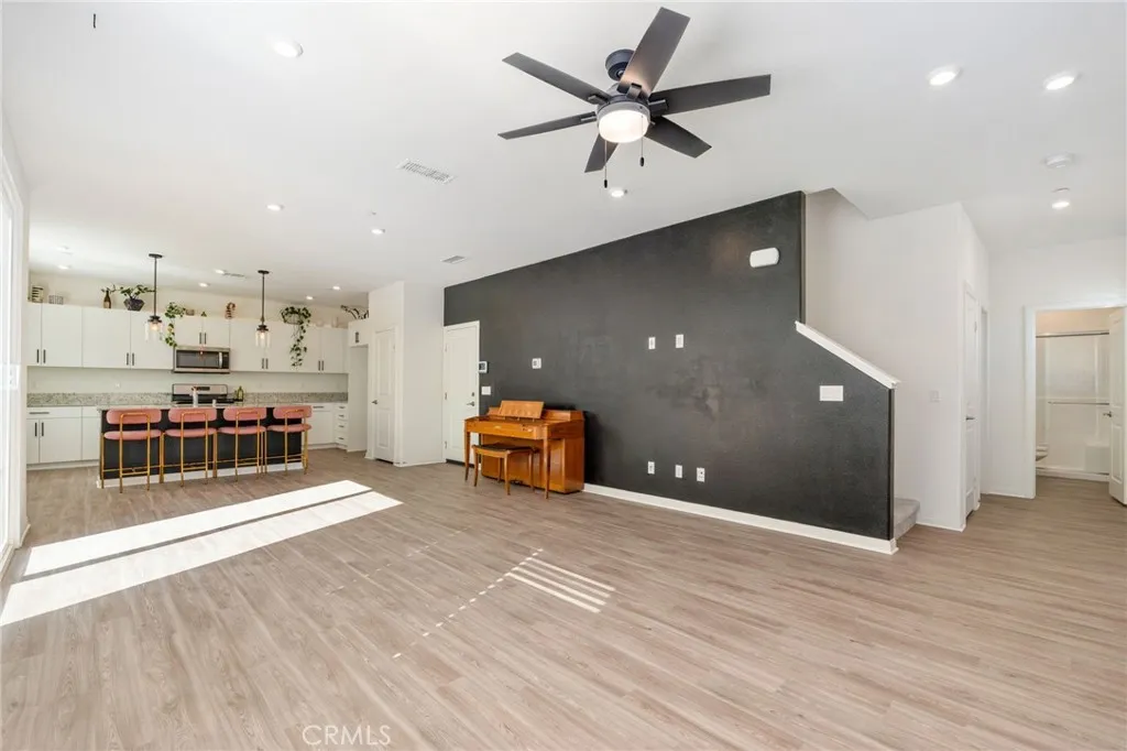 13430 Limestone Drive, Yucaipa, California 92399 home-pic-5