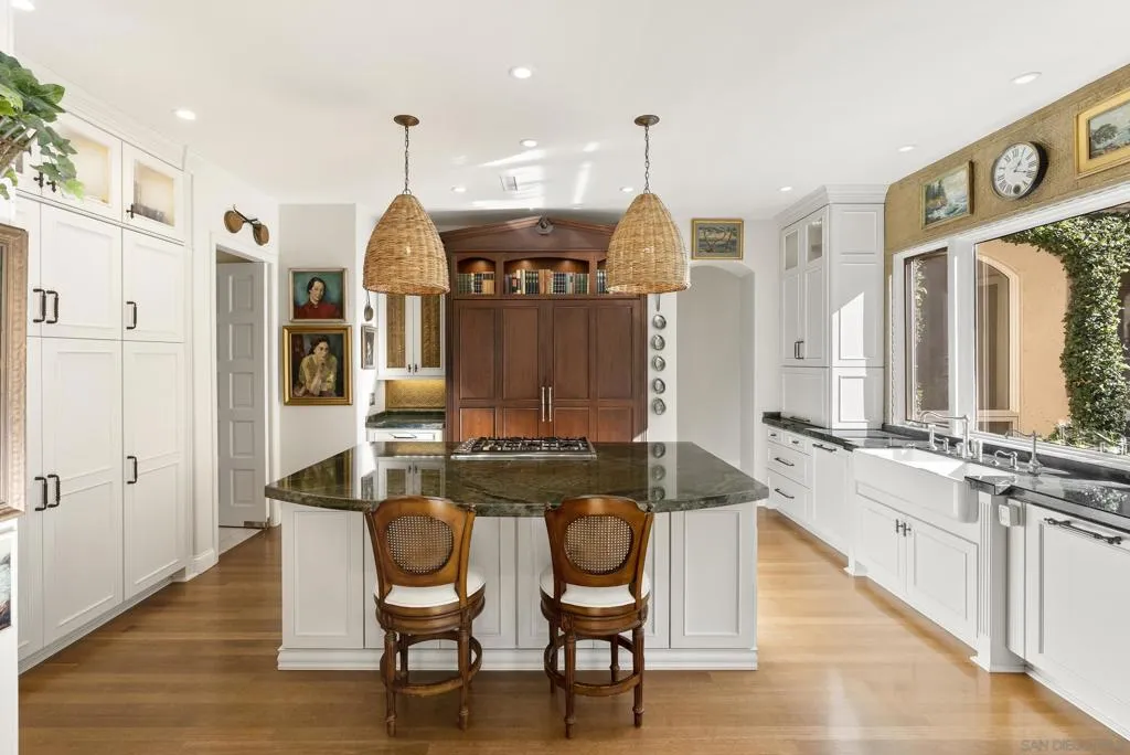 17177 Calle Serena, Rancho Santa Fe, California 92067 home-pic-4