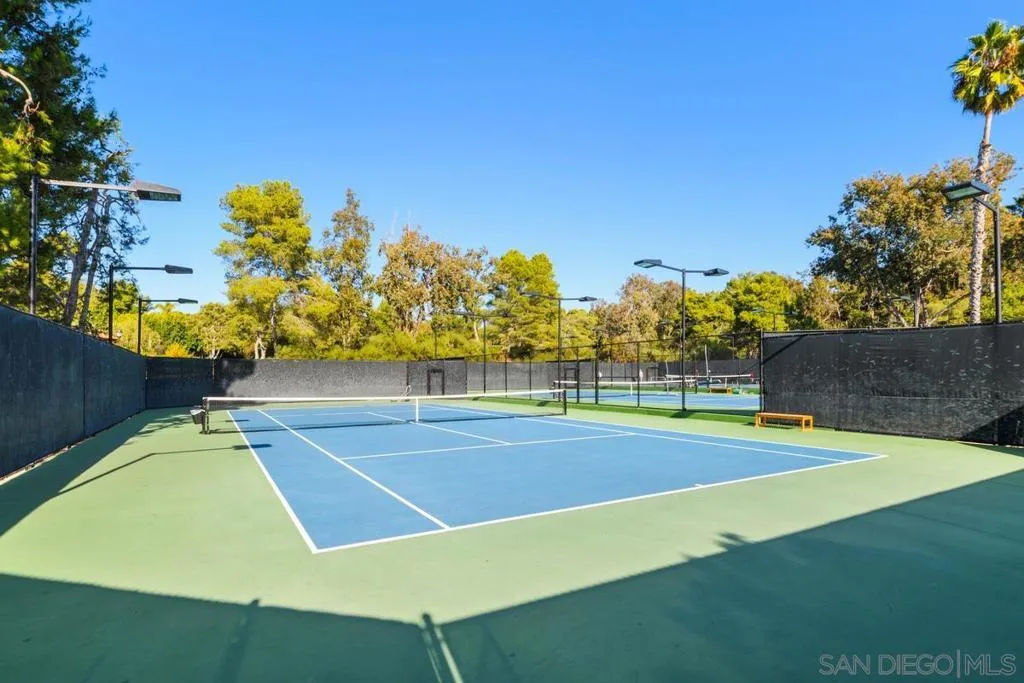 17177 Calle Serena, Rancho Santa Fe, California 92067 home-pic-27