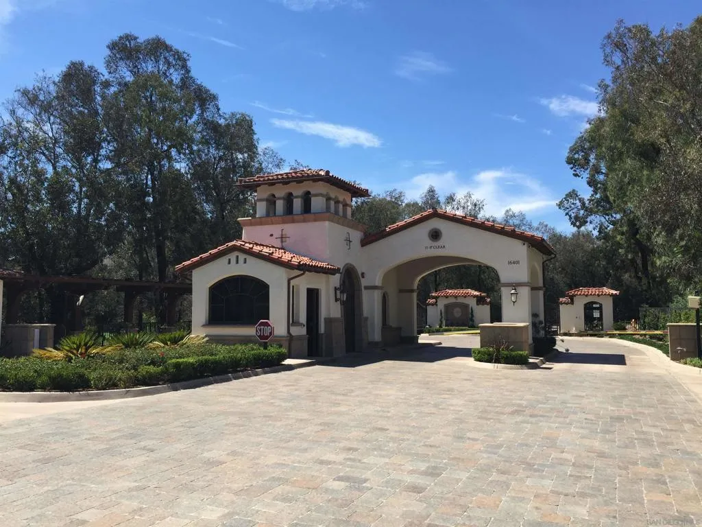 17177 Calle Serena, Rancho Santa Fe, California 92067 home-pic-23