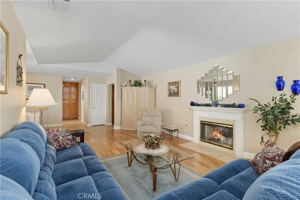 40083 Corte Lorca, Murrieta, California 92562 home-pic-9