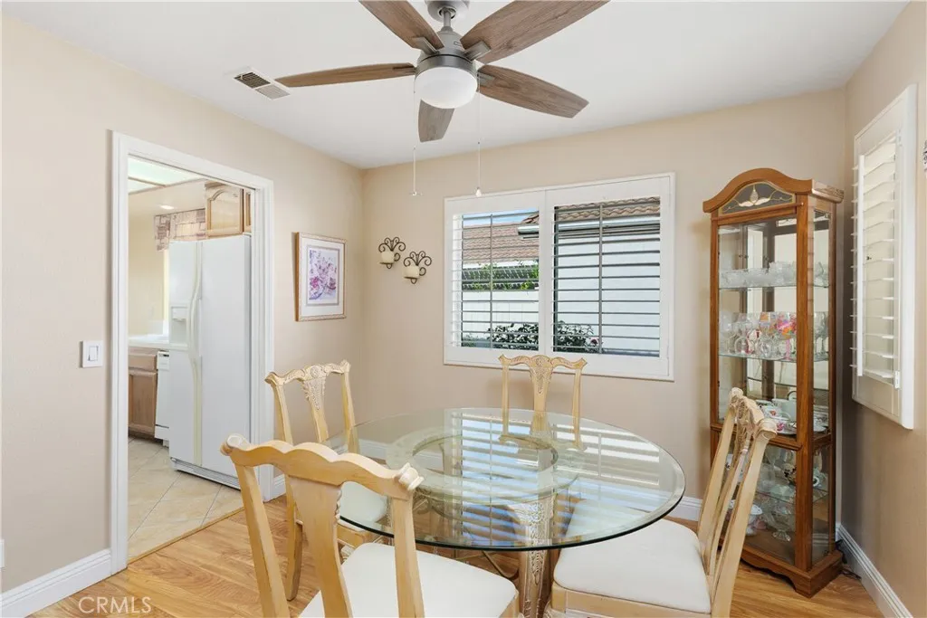 40083 Corte Lorca, Murrieta, California 92562 home-pic-11