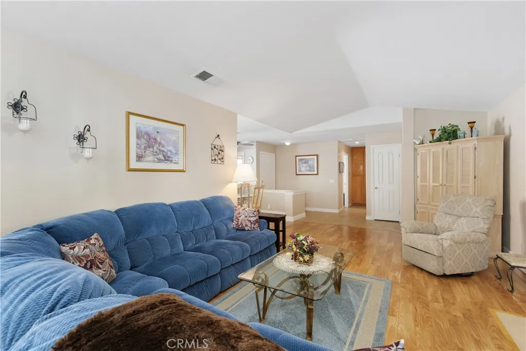 40083 Corte Lorca, Murrieta, California 92562 home-pic-8