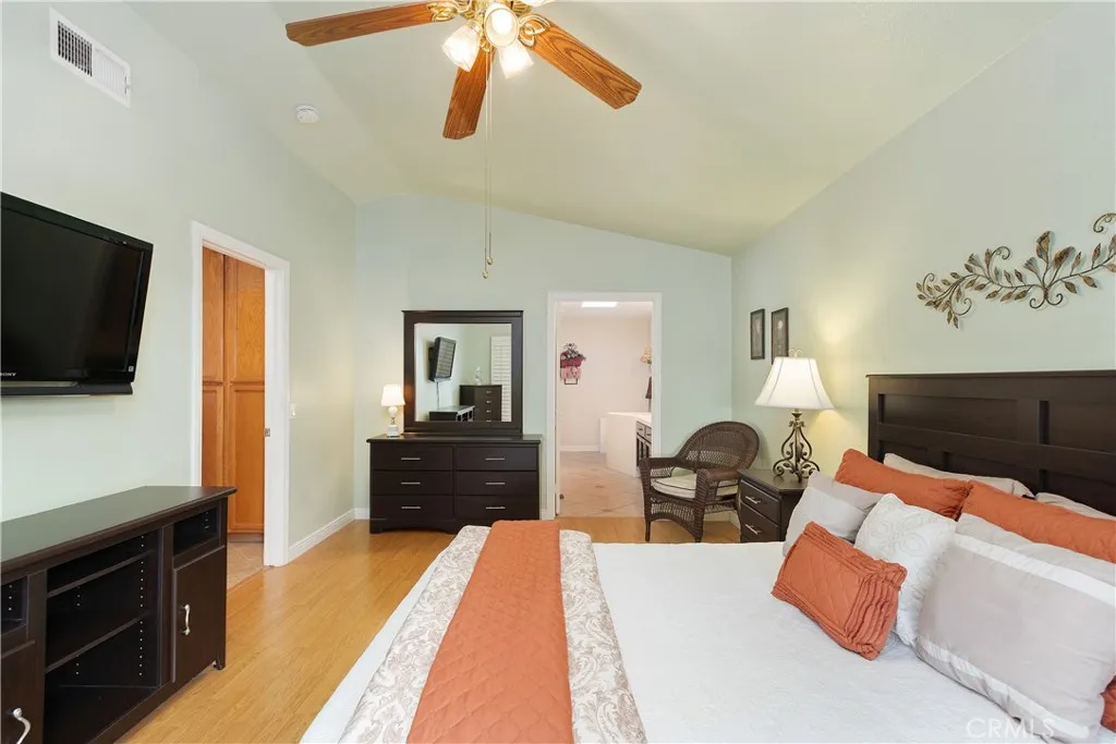 40083 Corte Lorca, Murrieta, California 92562 home-pic-23