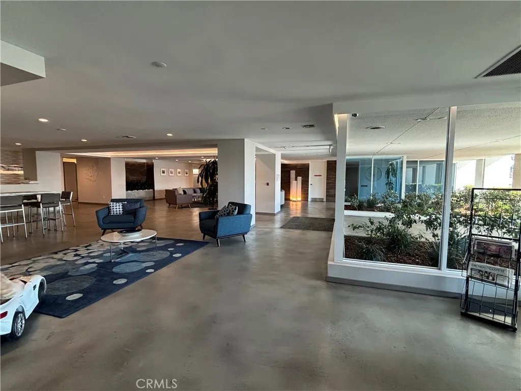 525 E Seaside Way 1801, Long Beach, California 90802 home-pic-48
