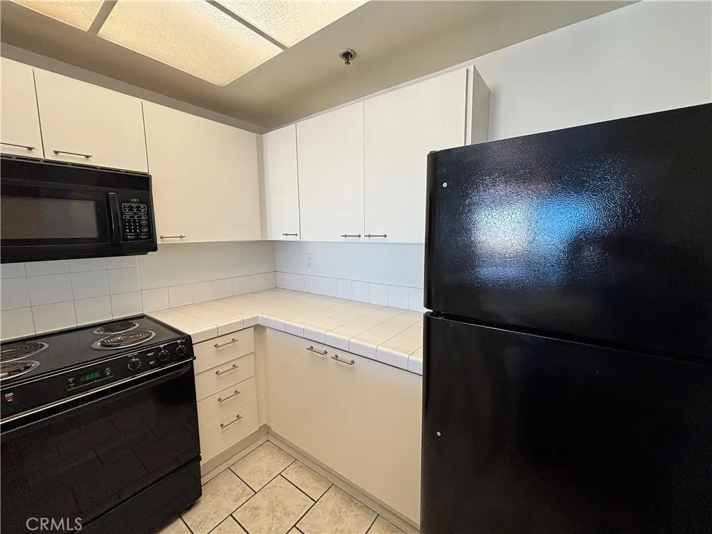 525 E Seaside Way 1801, Long Beach, California 90802 home-pic-25