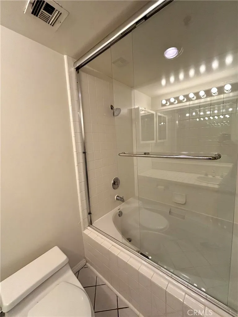525 E Seaside Way 1801, Long Beach, California 90802 home-pic-33
