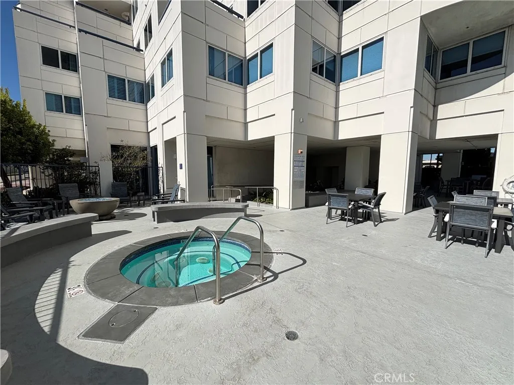 525 E Seaside Way 1801, Long Beach, California 90802 home-pic-38
