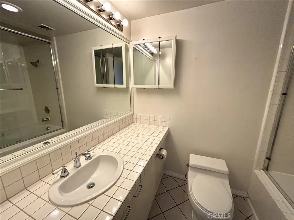 525 E Seaside Way 1801, Long Beach, California 90802 home-pic-32