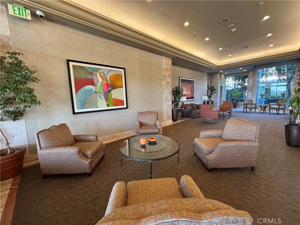 525 E Seaside Way 1801, Long Beach, California 90802 home-pic-43