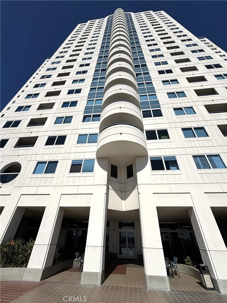 525 E Seaside Way 1801, Long Beach, California 90802 home-pic-35