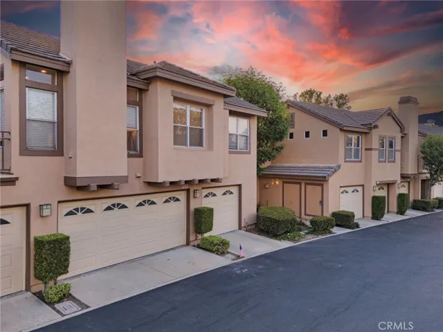 922 S Country Glen Way, Anaheim Hills, California 92808