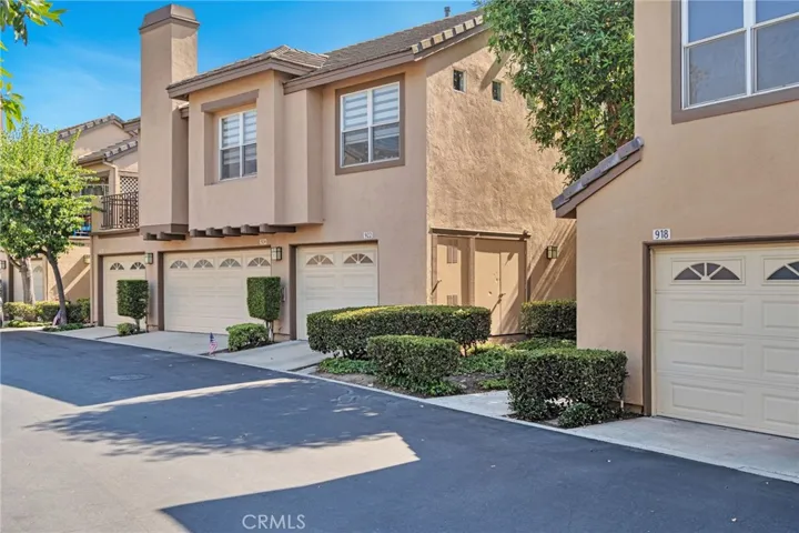922 S Country Glen Way, Anaheim Hills, California 92808