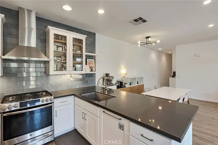 922 S Country Glen Way, Anaheim Hills, California 92808