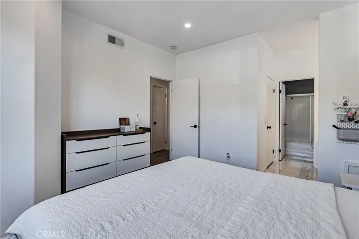 922 S Country Glen Way, Anaheim Hills, California 92808