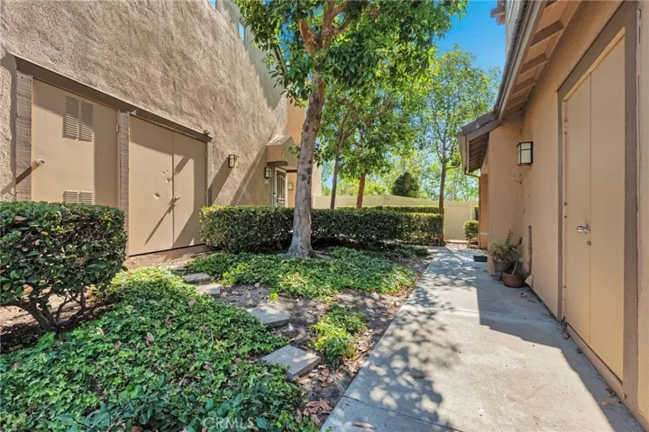922 S Country Glen Way, Anaheim Hills, California 92808