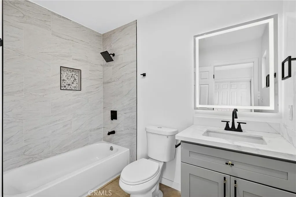 3826 3828 La Salle, Los Angeles, California 90062 home-pic-12